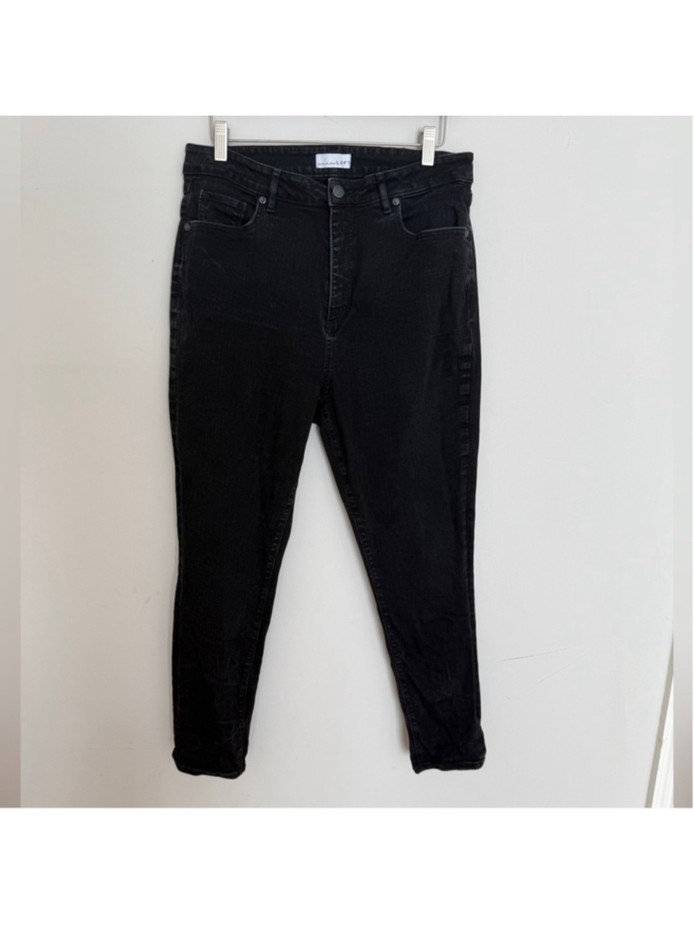 LOFT Black Curvy Skinny Denim Pants Size 32 / 14 - Picture 1 of 9